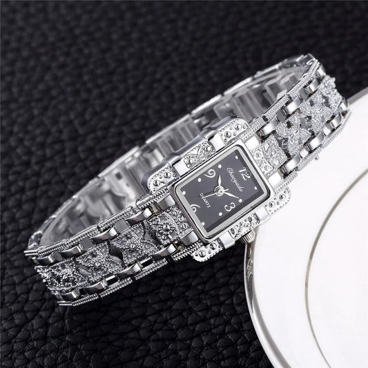 Fashion Luxury Women Silver Beauty Rectangle Dial Designer Ladies Quartz Wristwatch Exquisite Metal Bracelet Watches Female Gift