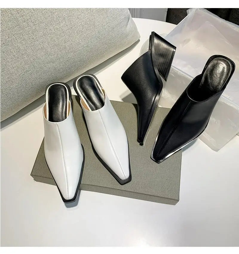 Shoes Woman's Slippers Loafers Luxury Slides Female Mule Cover Toe Square heel On A Wedge Heeled Mules Low 2024 Designer Block