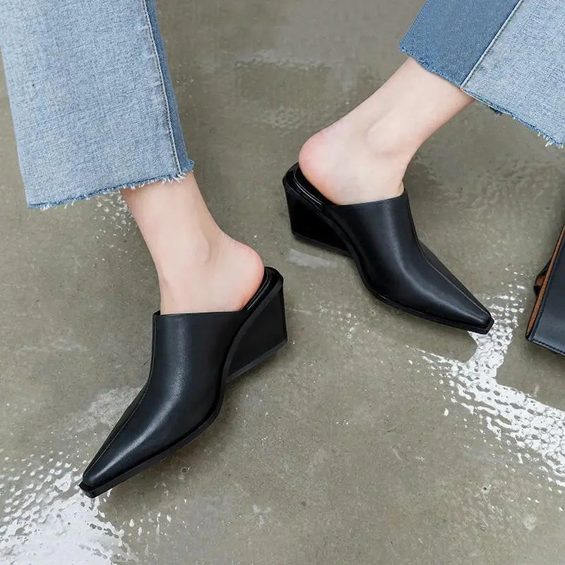 Shoes Woman's Slippers Loafers Luxury Slides Female Mule Cover Toe Square heel On A Wedge Heeled Mules Low 2024 Designer Block