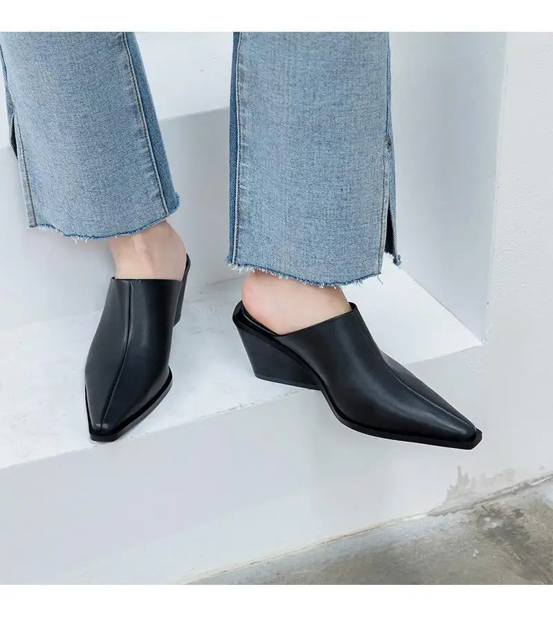 Shoes Woman's Slippers Loafers Luxury Slides Female Mule Cover Toe Square heel On A Wedge Heeled Mules Low 2024 Designer Block