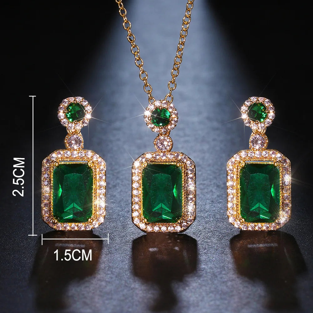 Luxury Emerald Color Earring