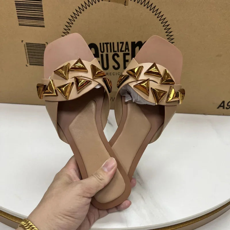 Women Flat Sandals Fashion Rivet