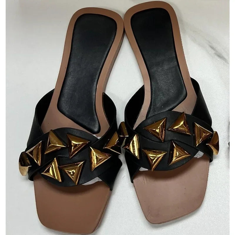 Women Flat Sandals Fashion Rivet